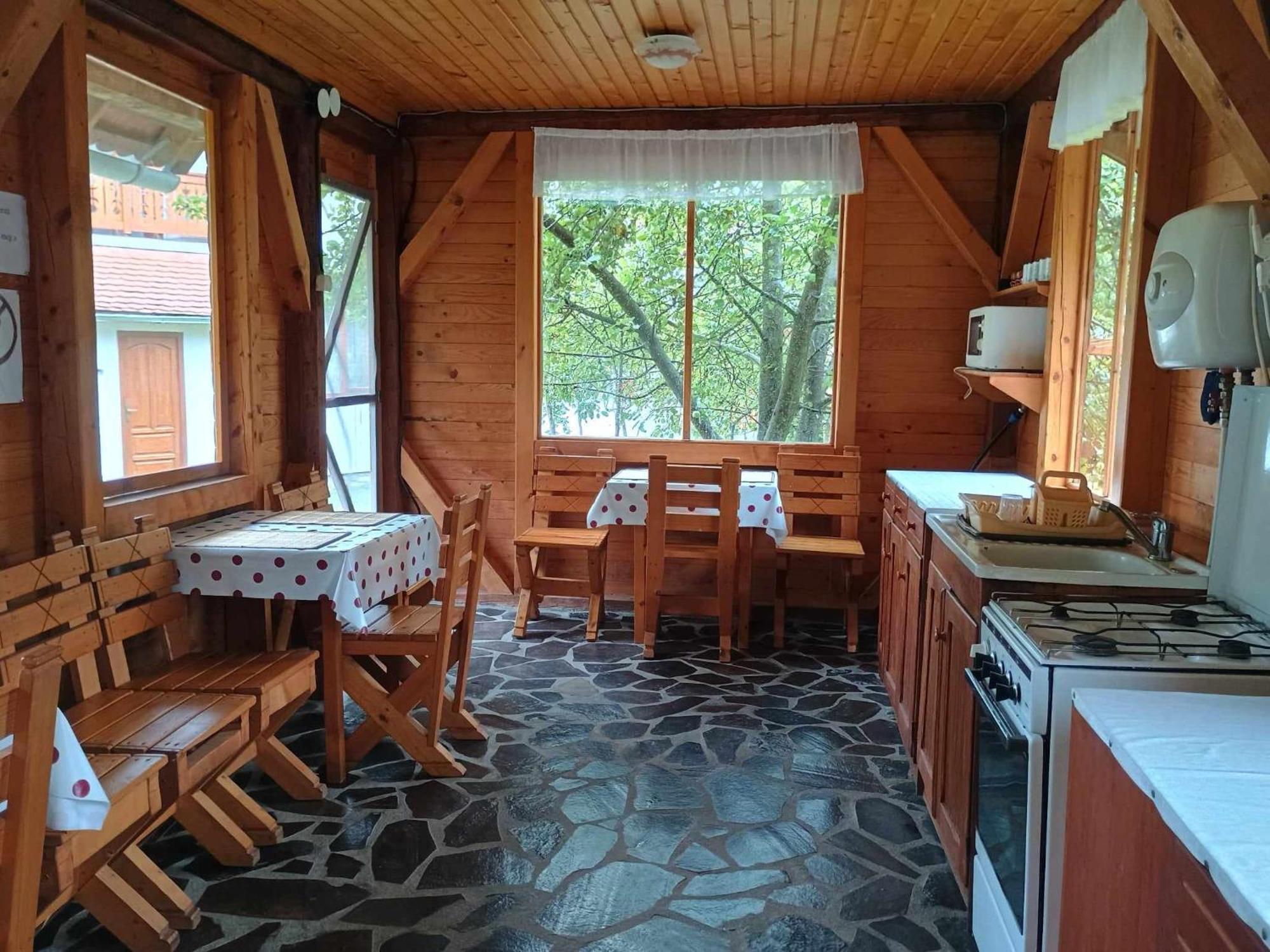 Casa Lacul Mierlei 호텔 소바타 외부 사진