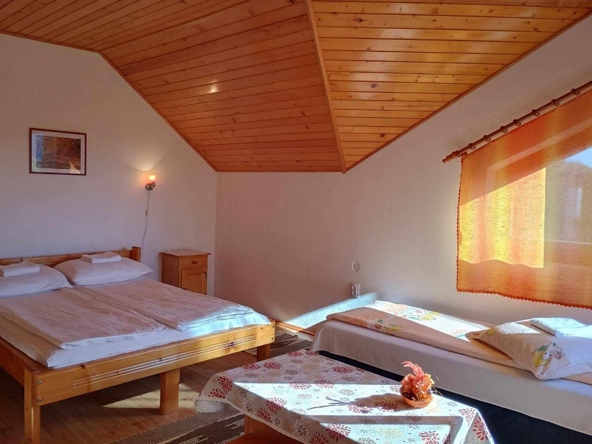 Casa Lacul Mierlei 호텔 소바타 외부 사진
