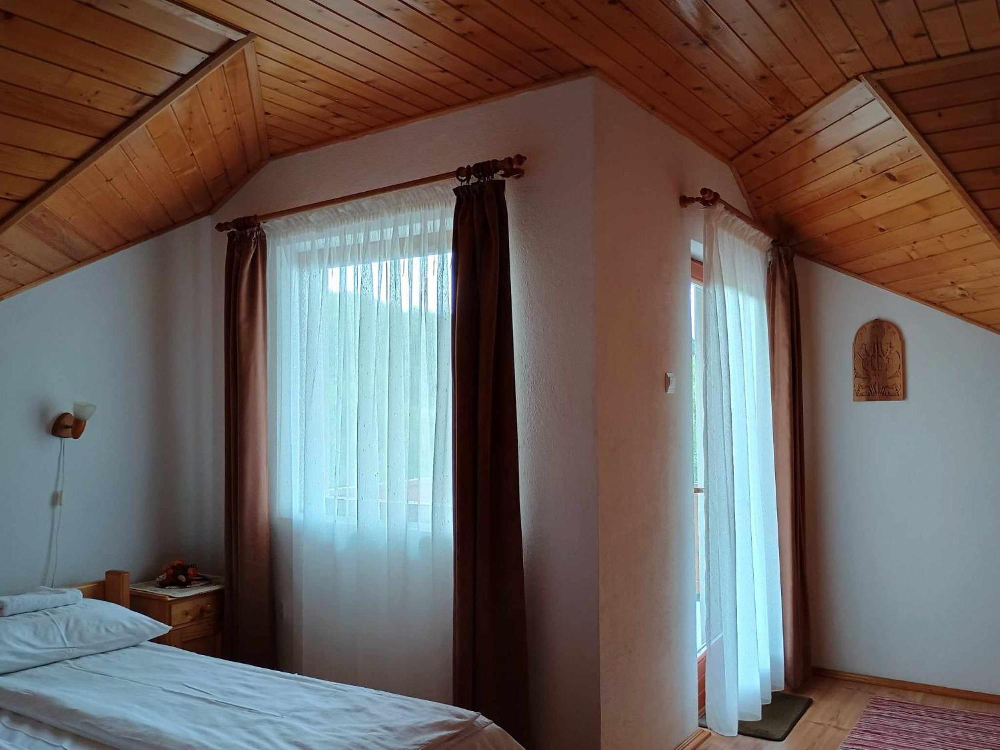 Casa Lacul Mierlei 호텔 소바타 외부 사진